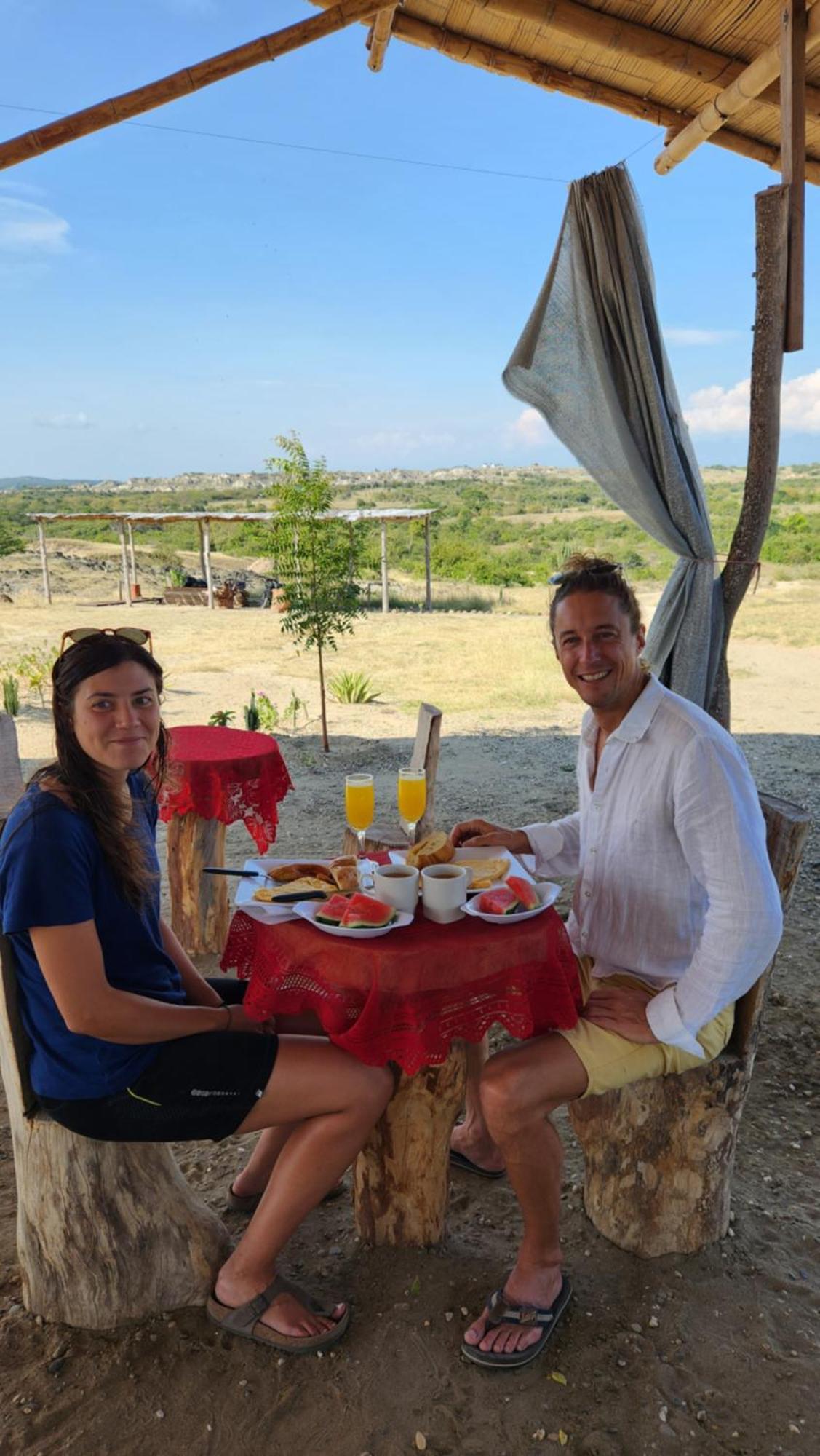 Mana Star Lounge Hotel Villavieja Luaran gambar